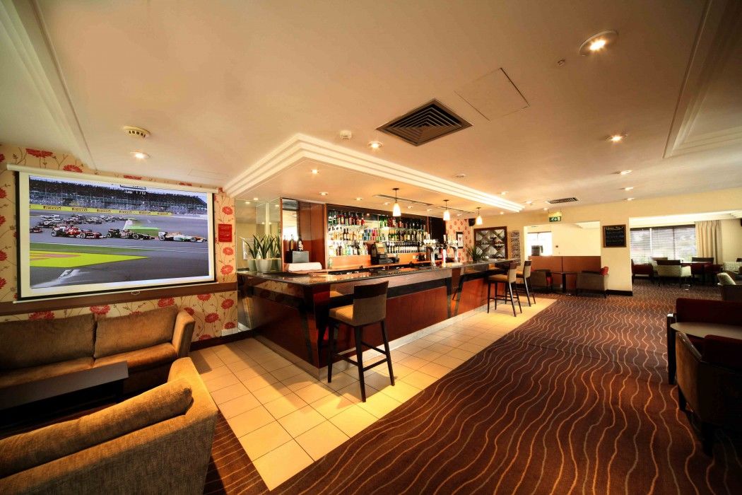 Ramada Hatfield Hatfield  Exterior foto