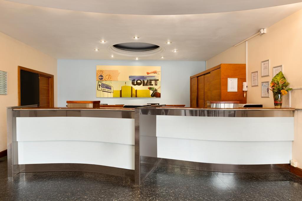 Ramada Hatfield Hatfield  Exterior foto