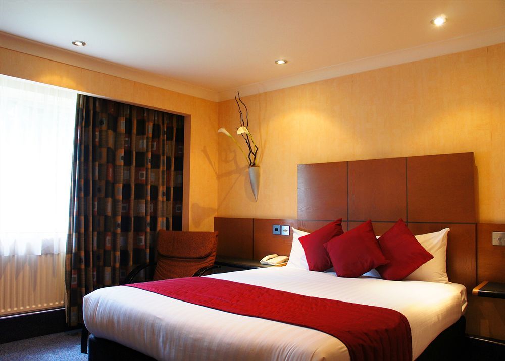 Ramada Hatfield Hatfield  Exterior foto